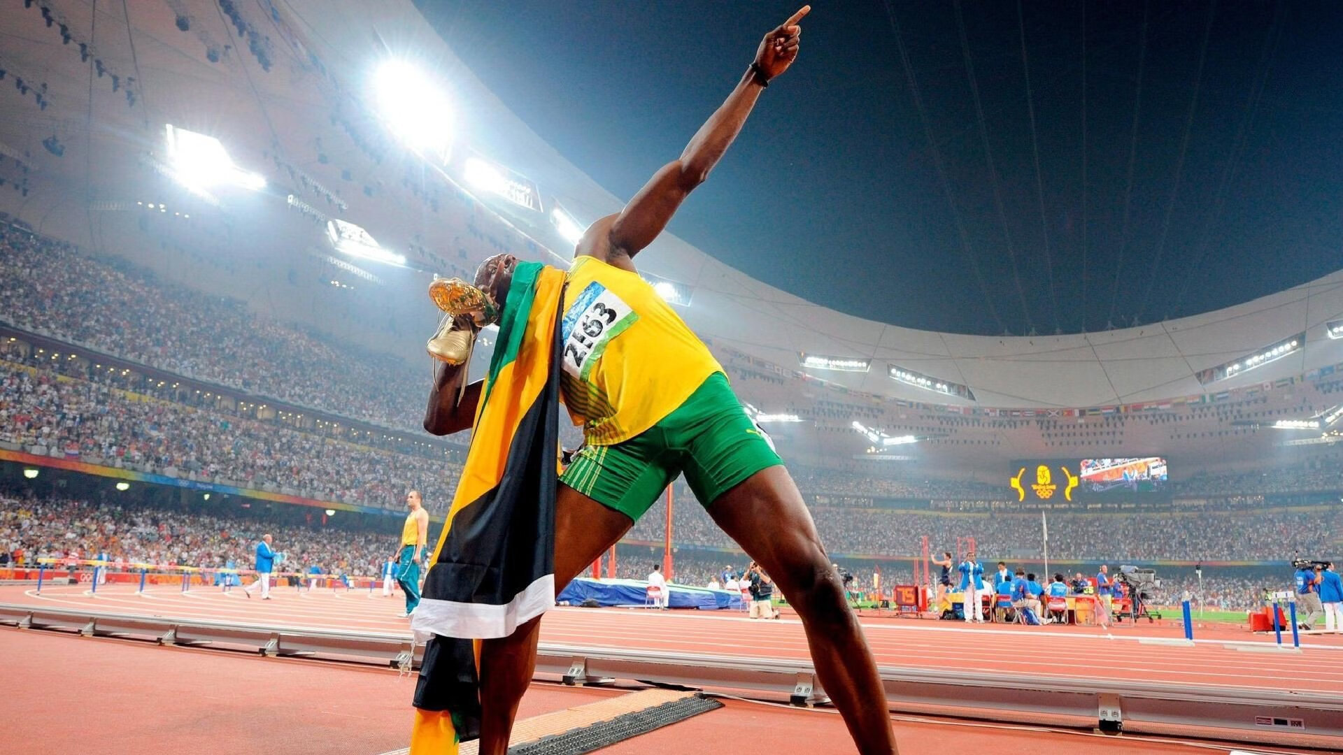 班凯罗西甲封神夜，映照篮网美职篮的他乡决胜